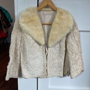 VTG Cream Fur-Trimmed ribbon jacket